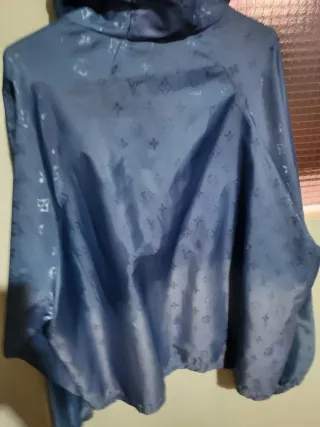 Chaqueta Louis Vuitton Azul con Diseño