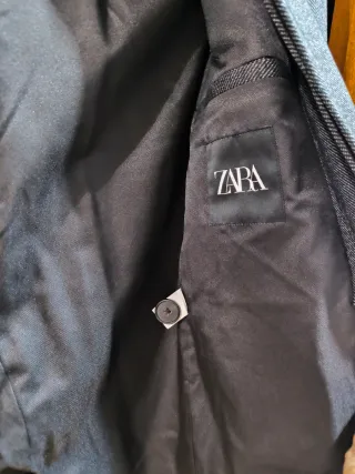 Abrigo Zara gris sin uso, muy elegante