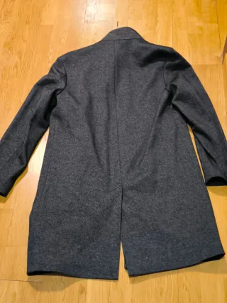 Abrigo Zara gris sin uso, muy elegante