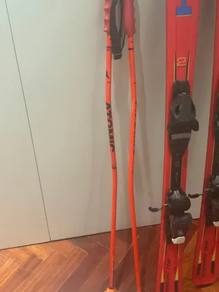 Esquís Head 1,37m con bastones Atomic