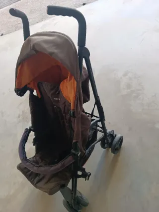Passeggino leggero Inglesina marrone