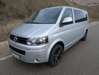 Volkswagen Caravelle 2011