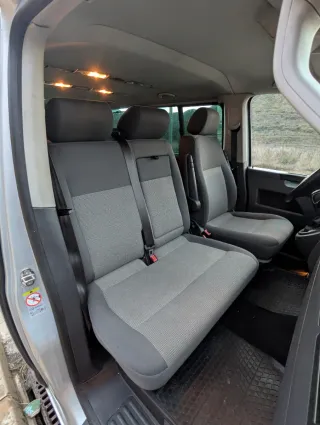 Volkswagen Caravelle 2011