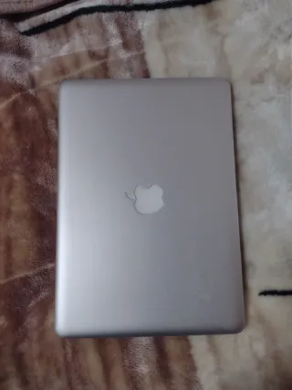 MacBook Pro 2012 Intel Core i5 4GB RAM