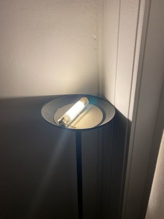 Lámpara de pie negra vintage