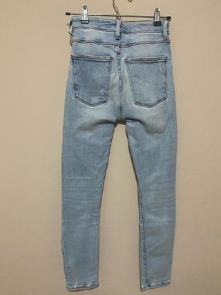 Vaqueros Zara