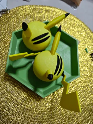 Bola Pokémon Pikachu