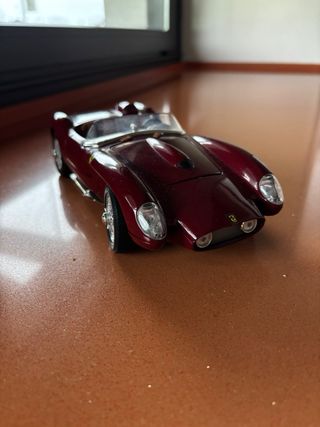 Maqueta Ferrari 250 Testa Rossa 1958 1:18