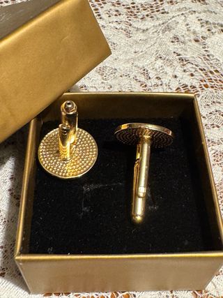 Gemelos para traje con estrella dorada