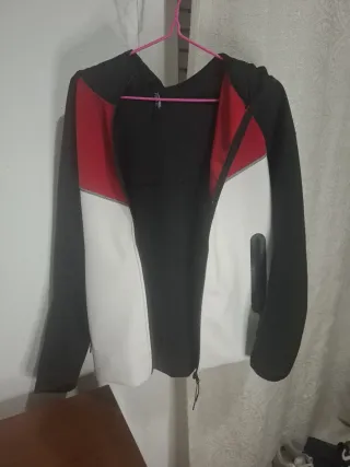 Chaqueta fina deportiva