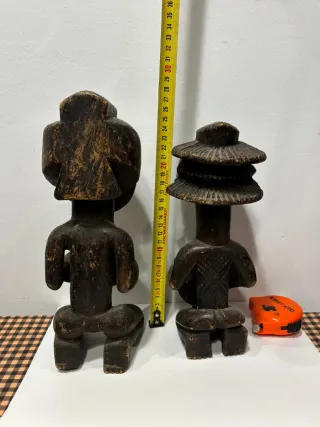 Talla de madera africana antigua