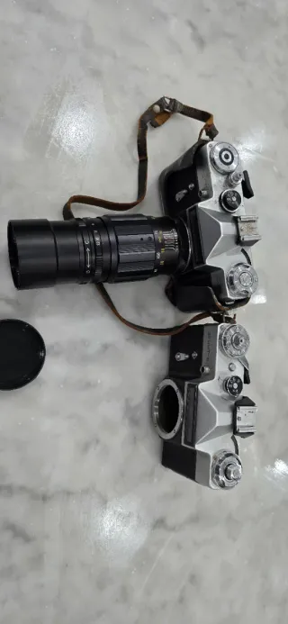 Lotto 2 Zenit E EM macchine fotografiche