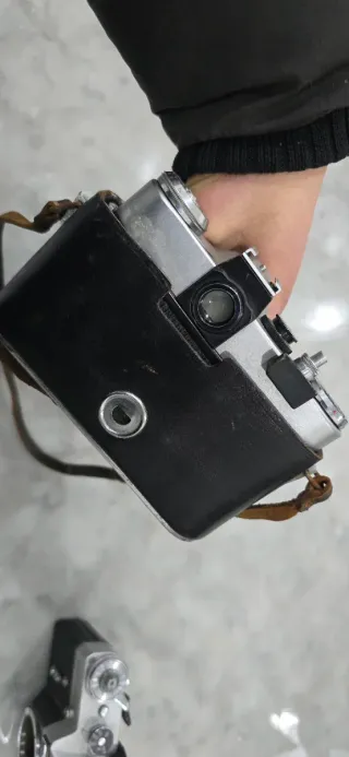 Lotto 2 Zenit E EM macchine fotografiche