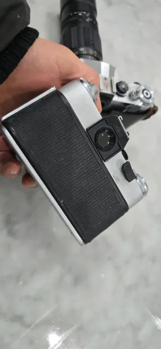 Lotto 2 Zenit E EM macchine fotografiche