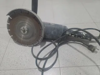 Radial Bosch GWS 20-230 H