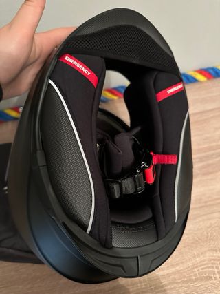 Casco Scorpion mas chaqueta mas pantalón Armure.