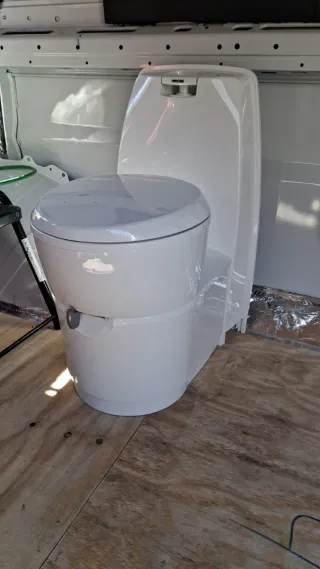 Thetford WC C224CW sin estrenar