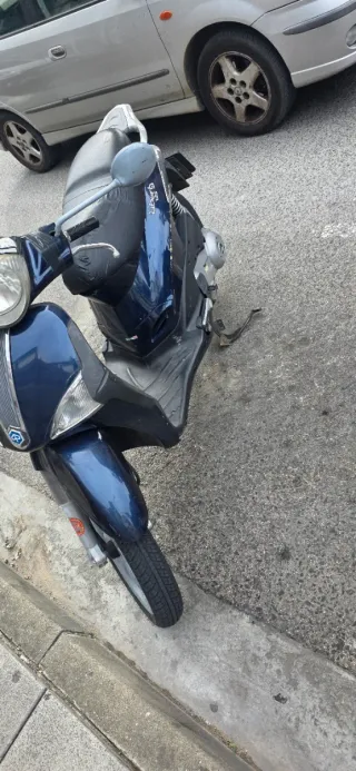 Piaggio Liberty 125 RST Scooter Azul