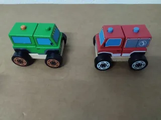 Coche de madera puzzle