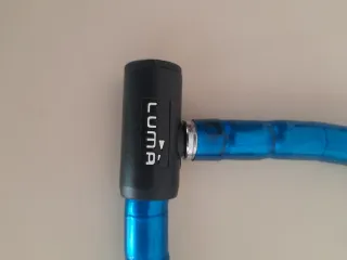 Candado azul para moto