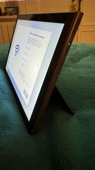 Tablet Lenovo con Teclado Negro