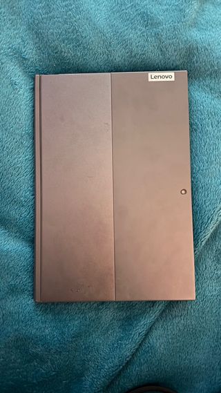 Tablet Lenovo con Teclado Negro