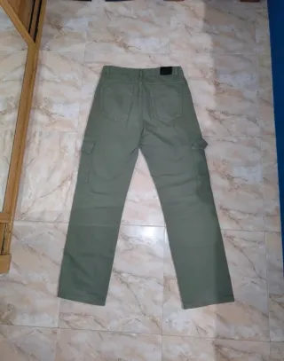 Pantalón cargo verde