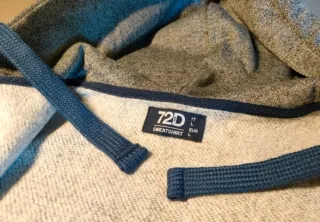 Felpa uomo con zip e cappuccio