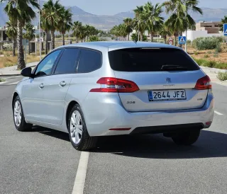 Peugeot 308 2016