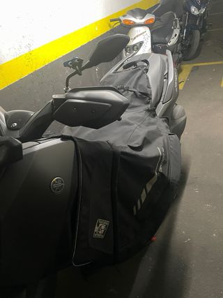 Yamaha XMAX 300cc Maxiscooter