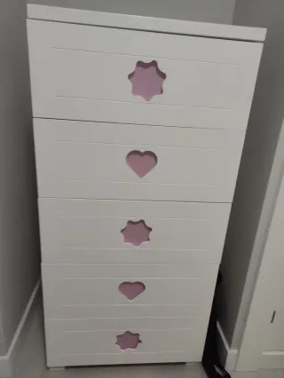 Cajonera infantil blanca con detalles