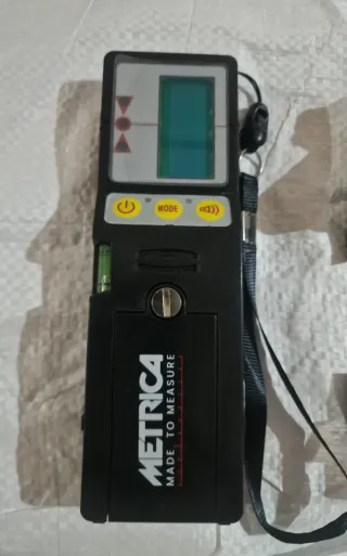 Nivel Láser Metrica 3D Action Verde Professional