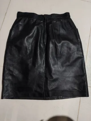 Gonna vera pelle nera taglia M