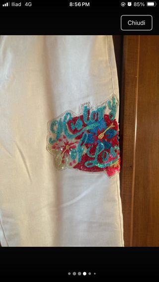 Jeans bianchi con ricamo taglia M