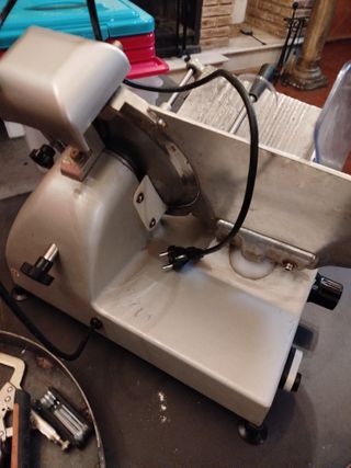 Cortafiambres Eléctrico