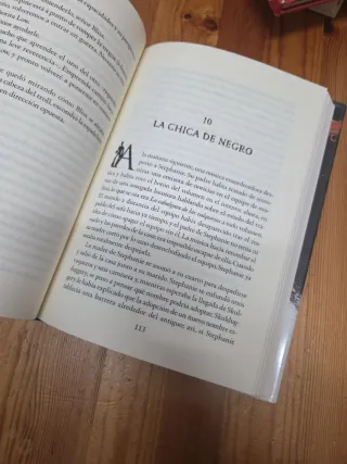 Detective Esqueleto [Skulduggery Pleasant] (Sku...