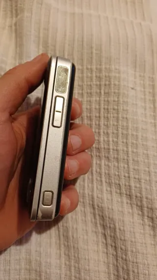 Móvil Nokia N81 Negro