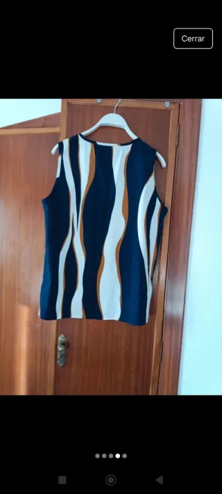 Blusa sin mangas con estampado