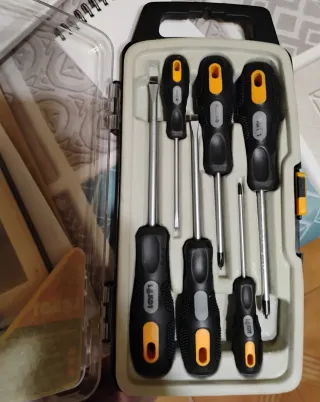 Set 6 destornilladores LAKOT DS566P Semi-nuevo