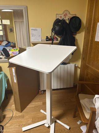 Mesa IKEA ajustable para trabajo