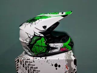 Casco Motocross Hulk - Nuevo