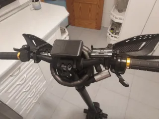 Patinete Eléctrico Yauin  certificado  por la DGT