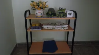 Mesa auxiliar madera y metal