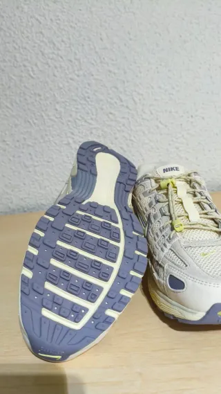 Nike P6000 Premium Talla 40