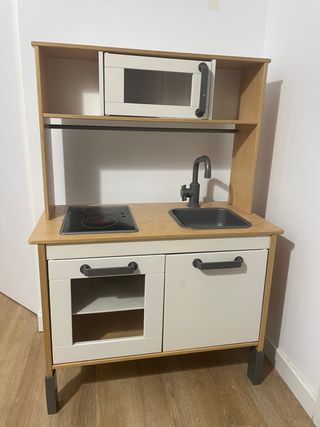 Cocina de juguete IKEA para niños