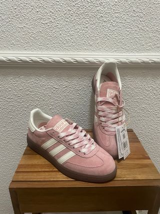 Zapatillas Adidas Spezial Rosa y Blanco