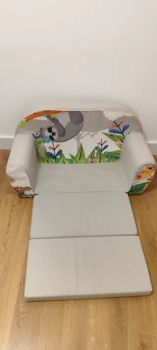 Sofá infantil desplegable estampado  espuma