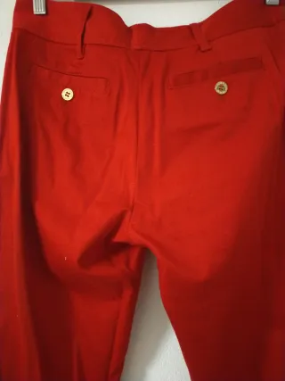 Pantalón rojo