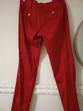 Pantalón rojo