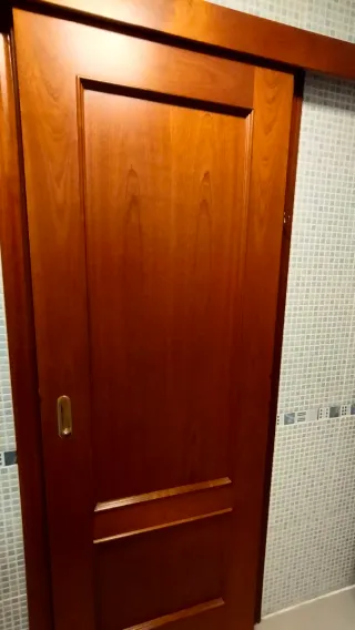 Puerta corredera madera maciza 72.5x203